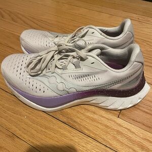 Saucony Endorphin Speed 4 Cream and Purple Running Shoes